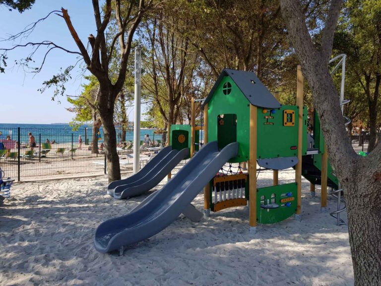 Glamping Spielplatz Falkensteiner Zadar