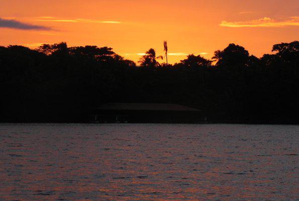 ELIMINAR Tortuguero Sunset